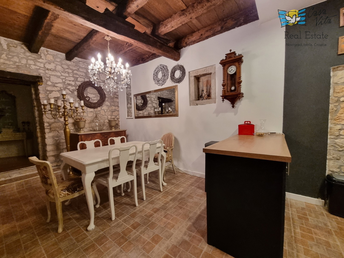 Istra, Poreč - Šarmantna kamnita hiša z dvema stanovanjema!