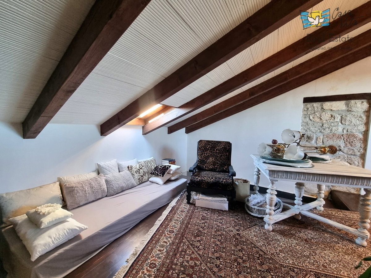 Istra, Poreč - Šarmantna kamnita hiša z dvema stanovanjema!