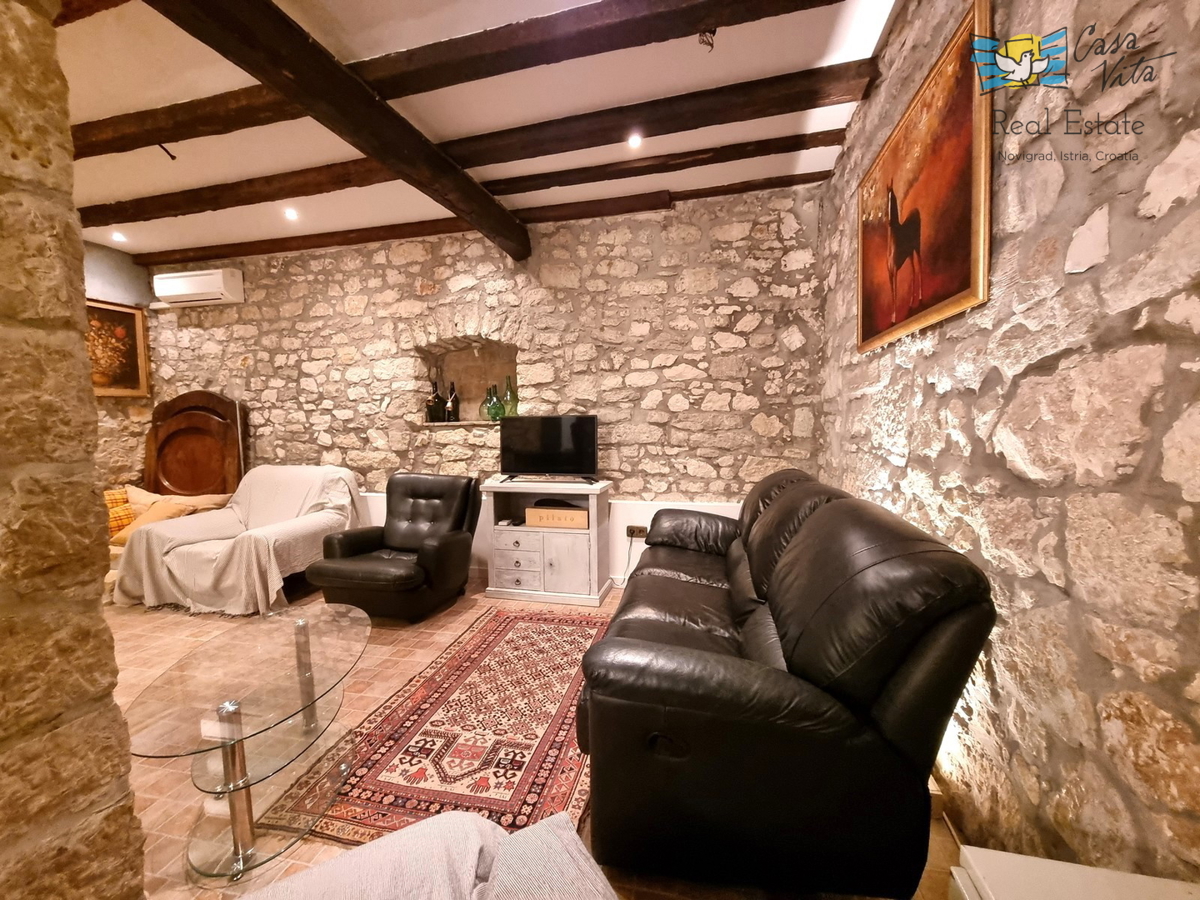 Istra, Poreč - Šarmantna kamnita hiša z dvema stanovanjema!