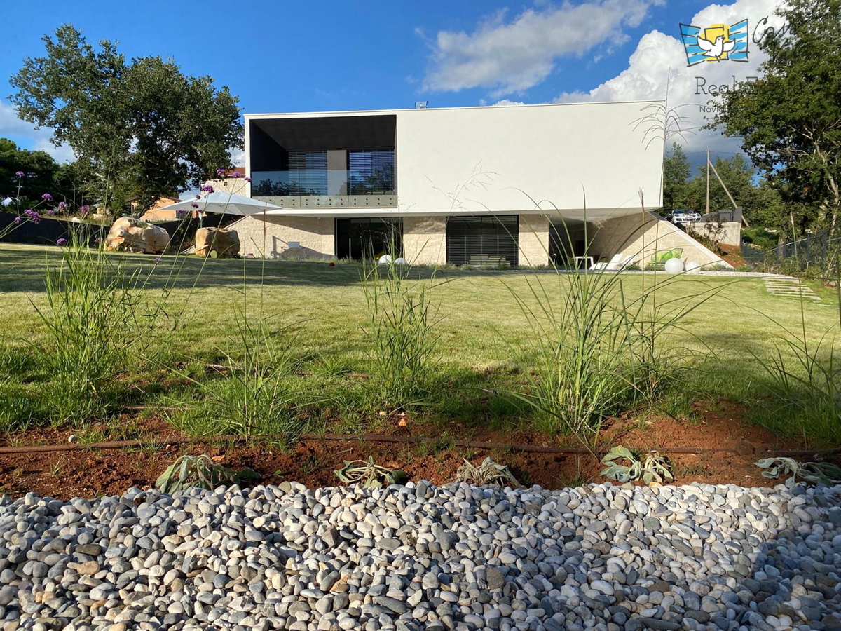 ISTRA, POREČ - Vila moderne arhitekture blizu mesta Poreč!