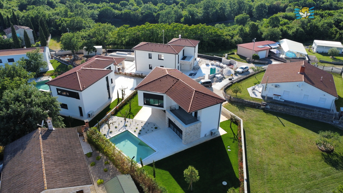 Samostojna hiša v Istri z bazenom