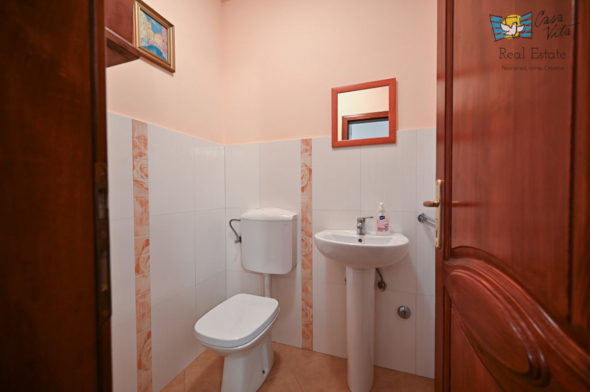 Apartma v pritličju s pogledom na morje - Novigrad