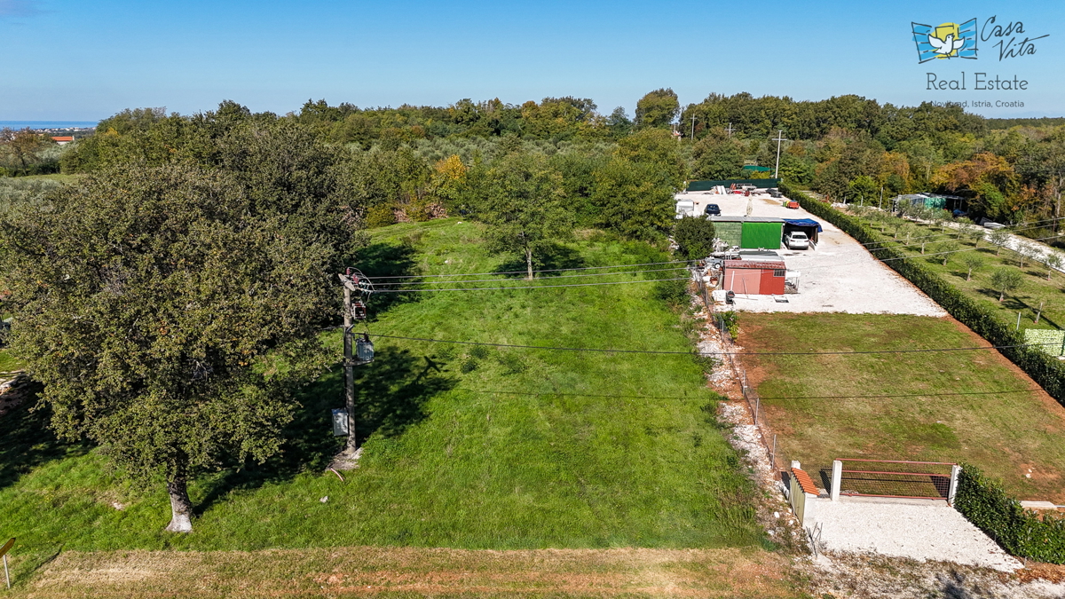 ISTRA, VIŠNJAN - Gradbena parcela s projektom za stanovanjsko stavbo
