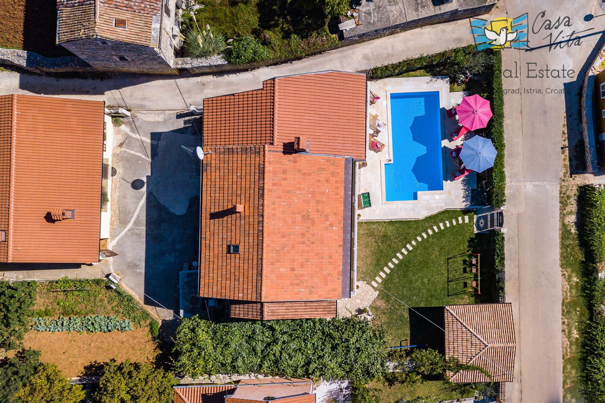 Prodamo samostojno hišo, Svetvinčenat, 650.000 €