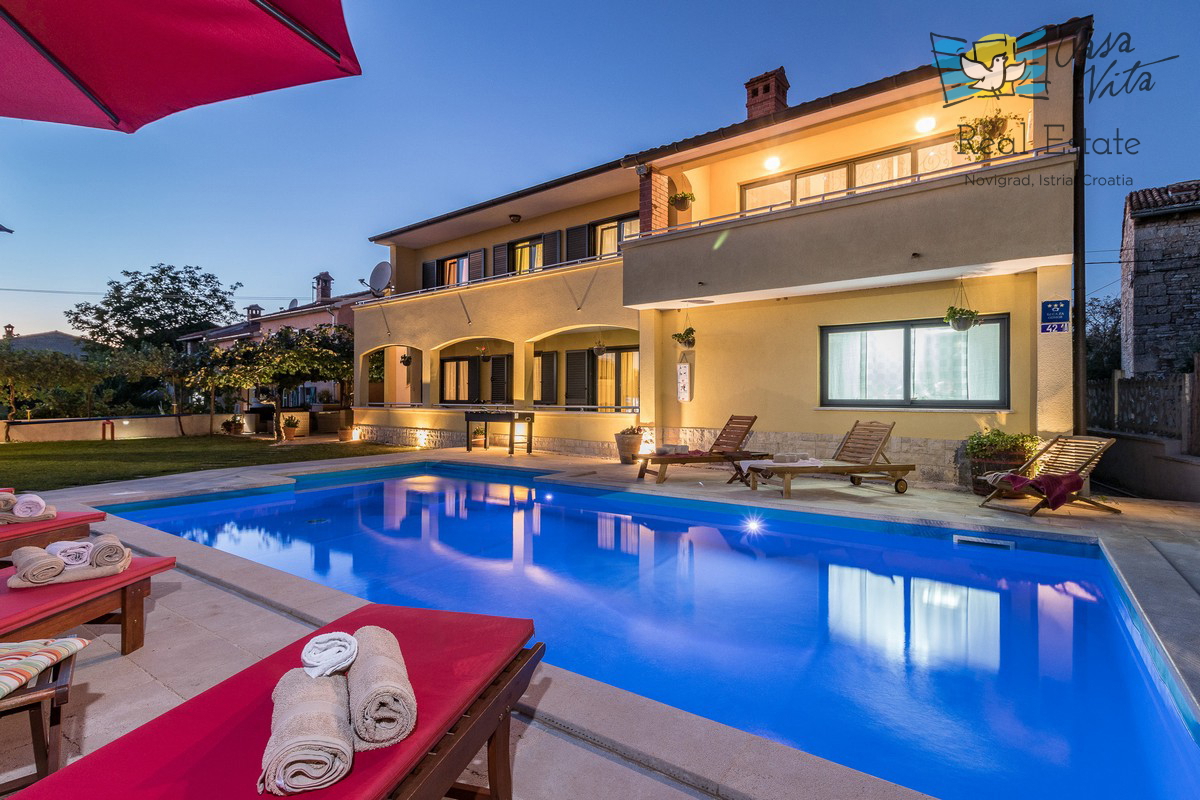 Prodamo samostojno hišo, Svetvinčenat, 650.000 €