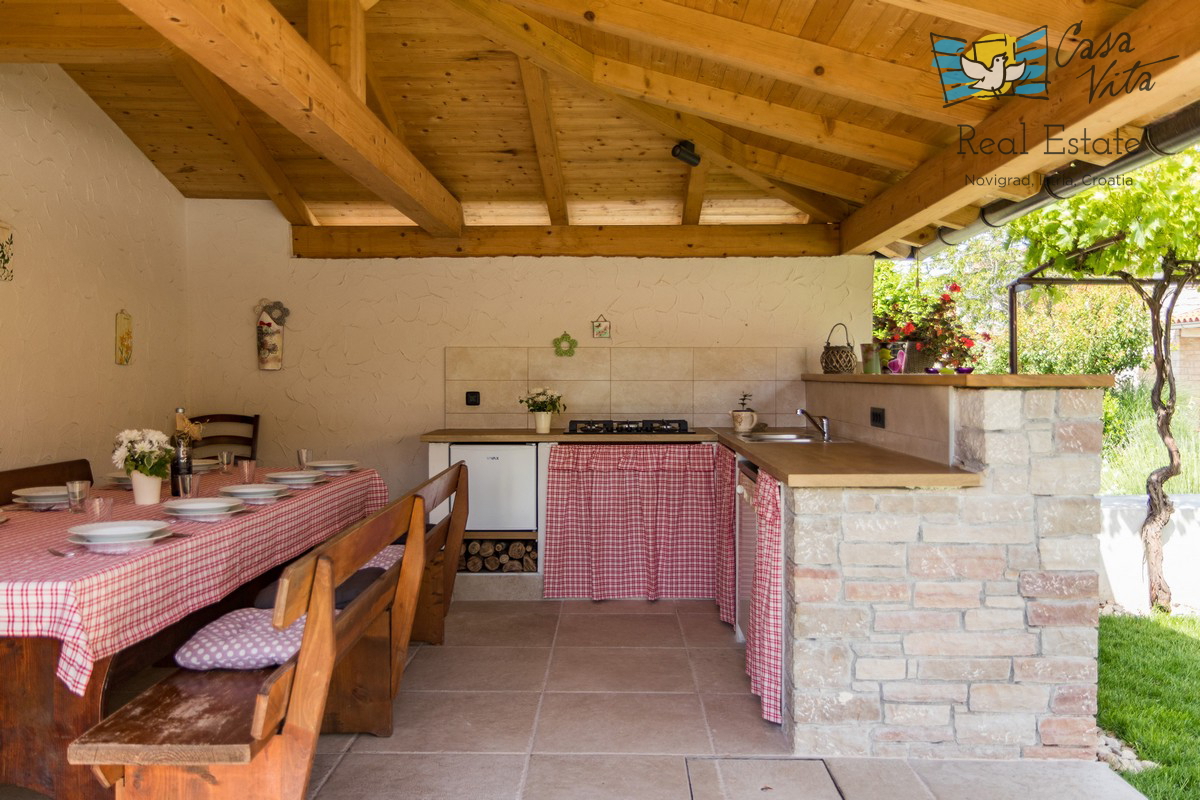 Prodamo samostojno hišo, Svetvinčenat, 650.000 €