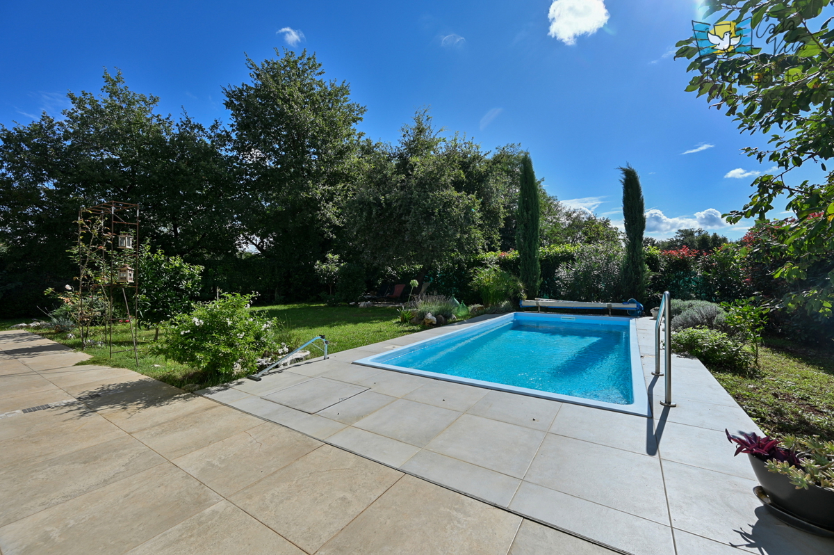 ISTRA, Umag - Samostojna hiša v okolici Lovrečice!