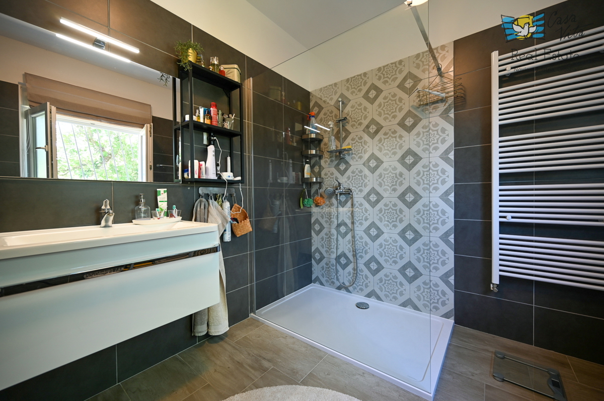 ISTRA, Umag - Samostojna hiša v okolici Lovrečice!