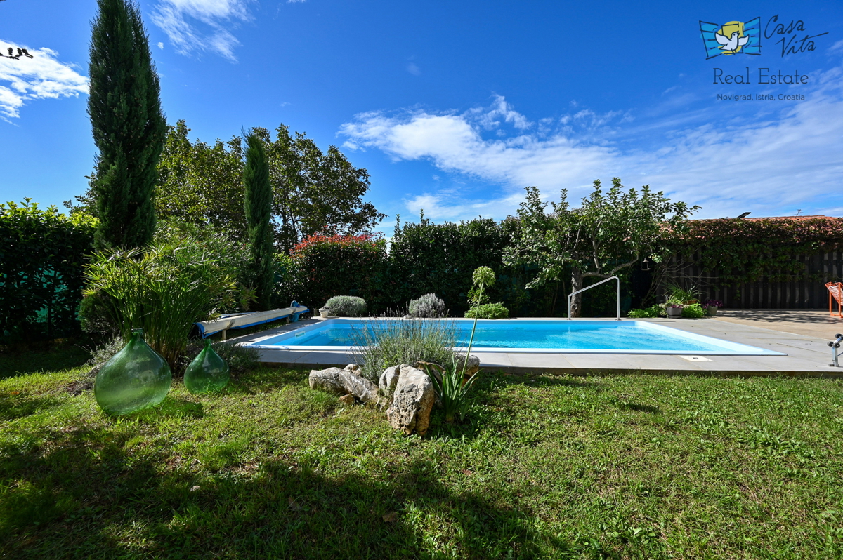 ISTRA, Umag - Samostojna hiša v okolici Lovrečice!