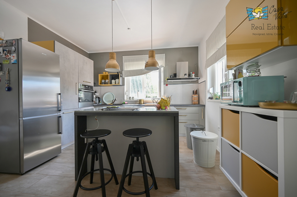 ISTRA, Umag - Samostojna hiša v okolici Lovrečice!