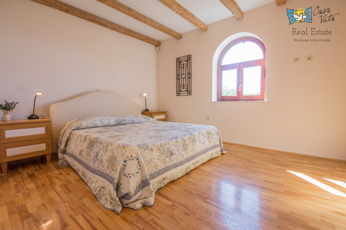 ISTRA, POREČ - Lep pritlični objekt v okolici mesta Poreč s čudovitim pogledom na morje!