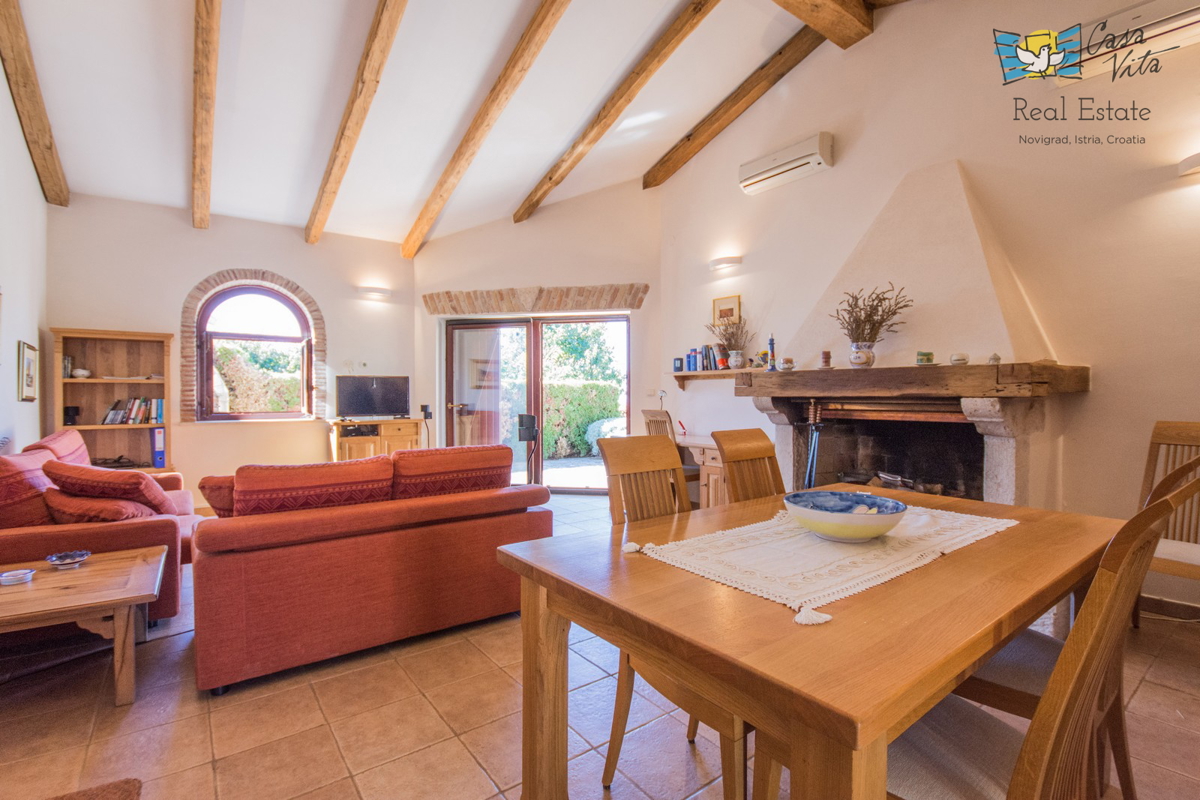 ISTRA, POREČ - Lep pritlični objekt v okolici mesta Poreč s čudovitim pogledom na morje!