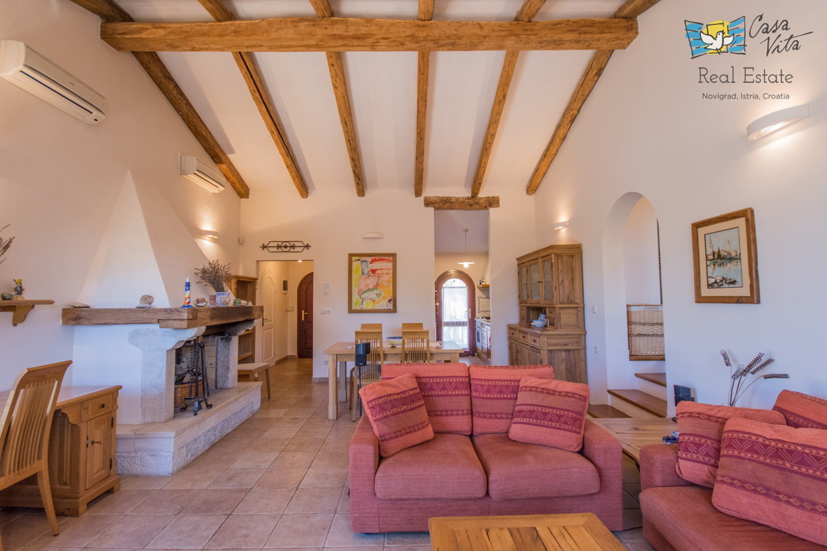 ISTRA, POREČ - Lep pritlični objekt v okolici mesta Poreč s čudovitim pogledom na morje!