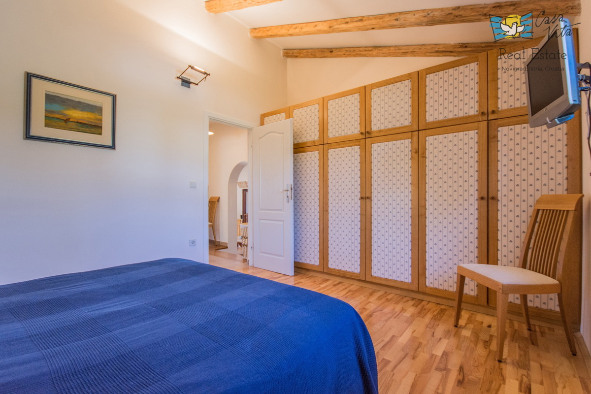 ISTRA, POREČ - Lep pritlični objekt v okolici mesta Poreč s čudovitim pogledom na morje!