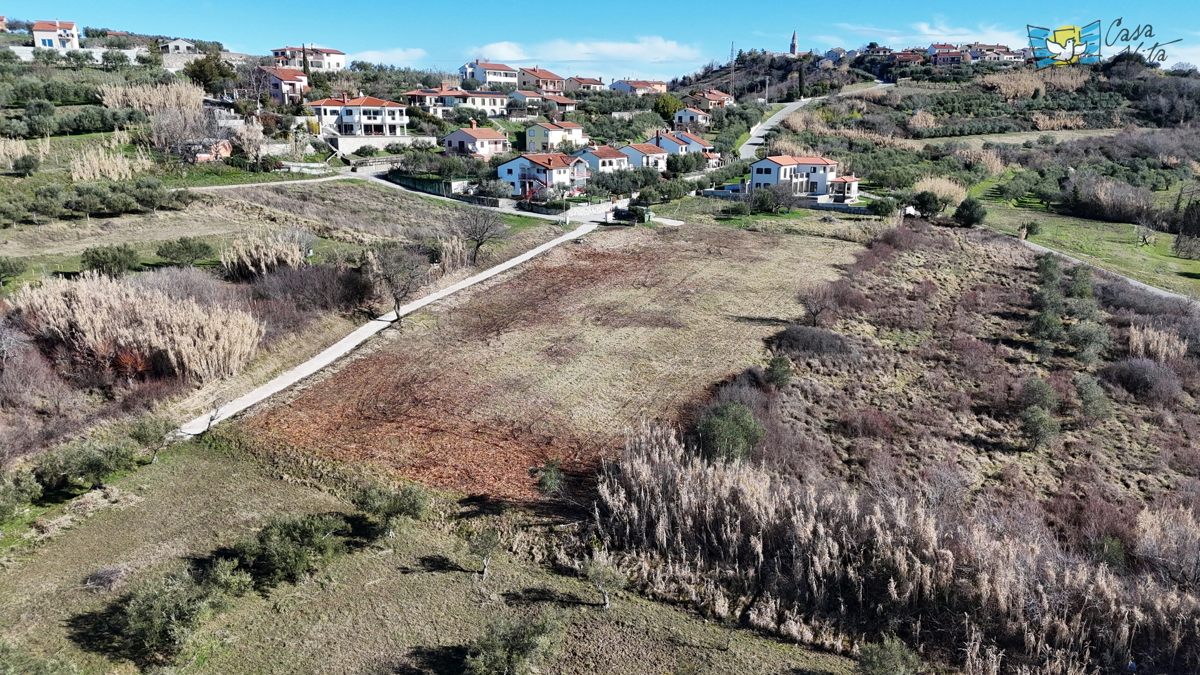 Istra, gradbeno zemljišče za družinsko hišo, Buje