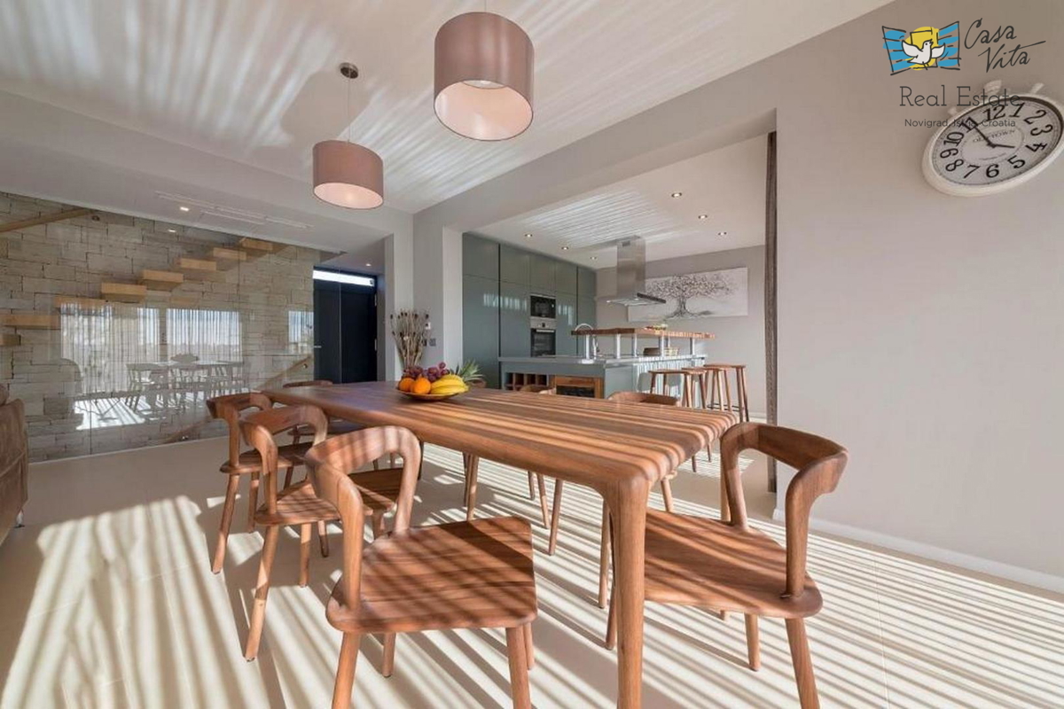 ISTRA, POREČ - Moderna dvojna hiša 500 m od morja!