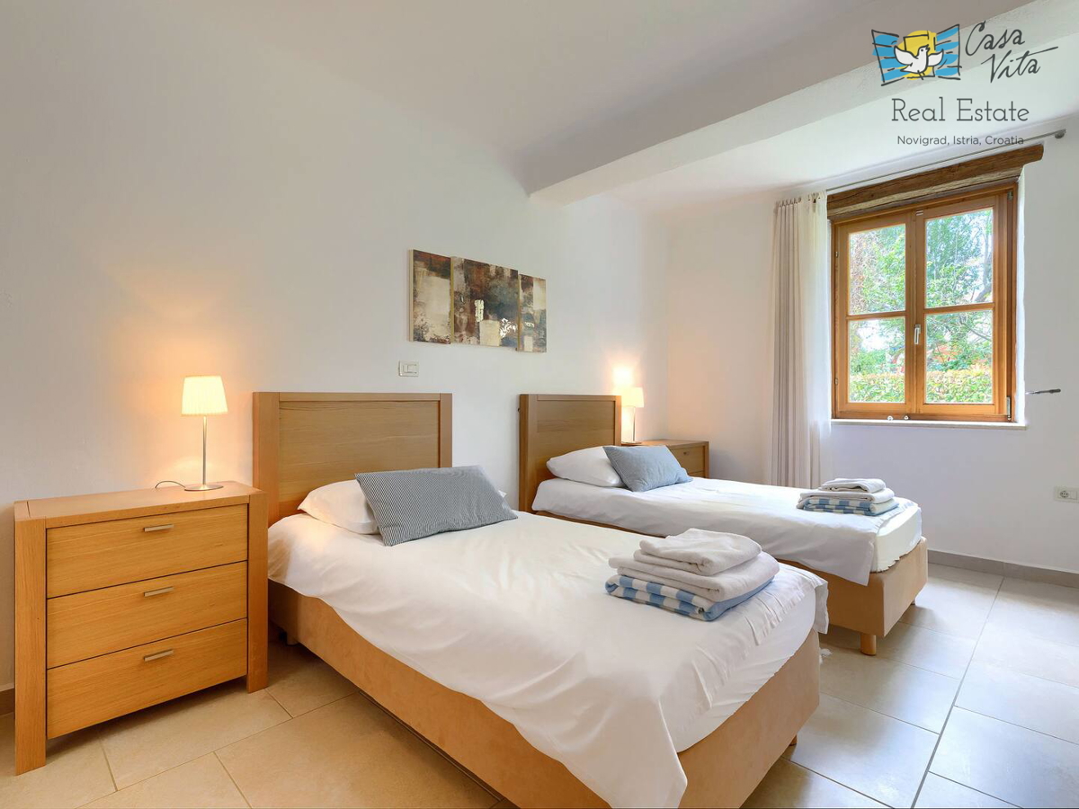 ISTRA, BUJE, Razkošna mediteranska hiša z velikim vrtom