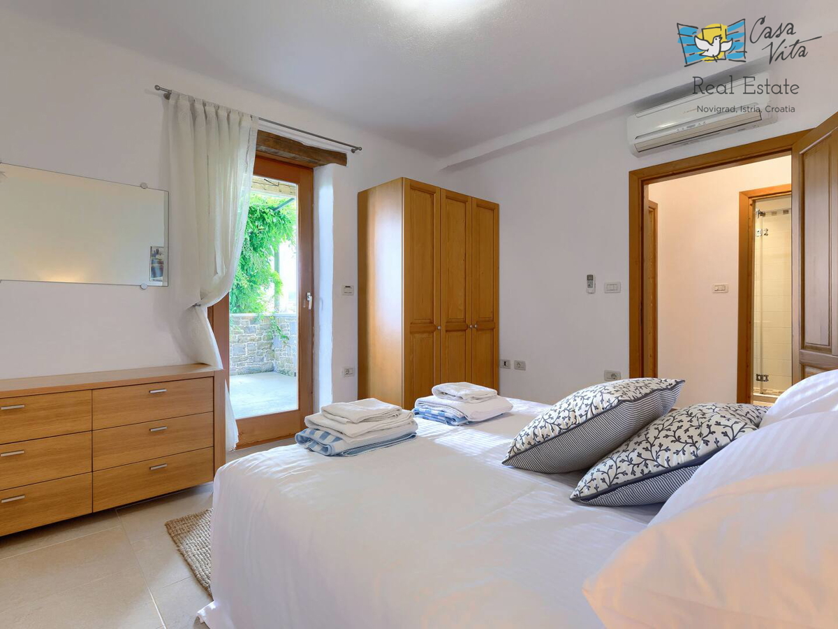 ISTRA, BUJE, Razkošna mediteranska hiša z velikim vrtom