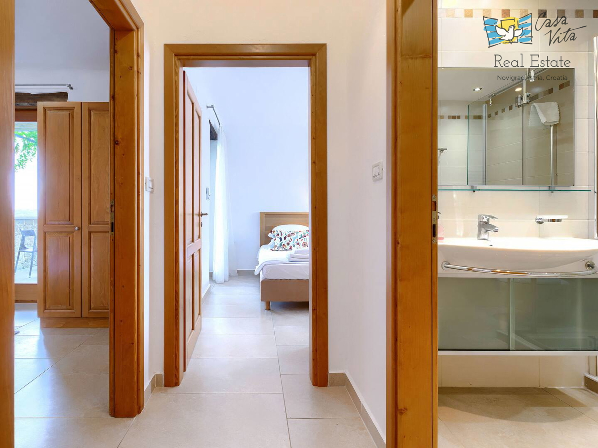 ISTRA, BUJE, Razkošna mediteranska hiša z velikim vrtom