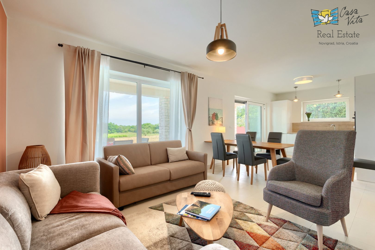 ISTRA, NOVIGRAD - Mediteranska hiša s čudovitim pogledom na morje!