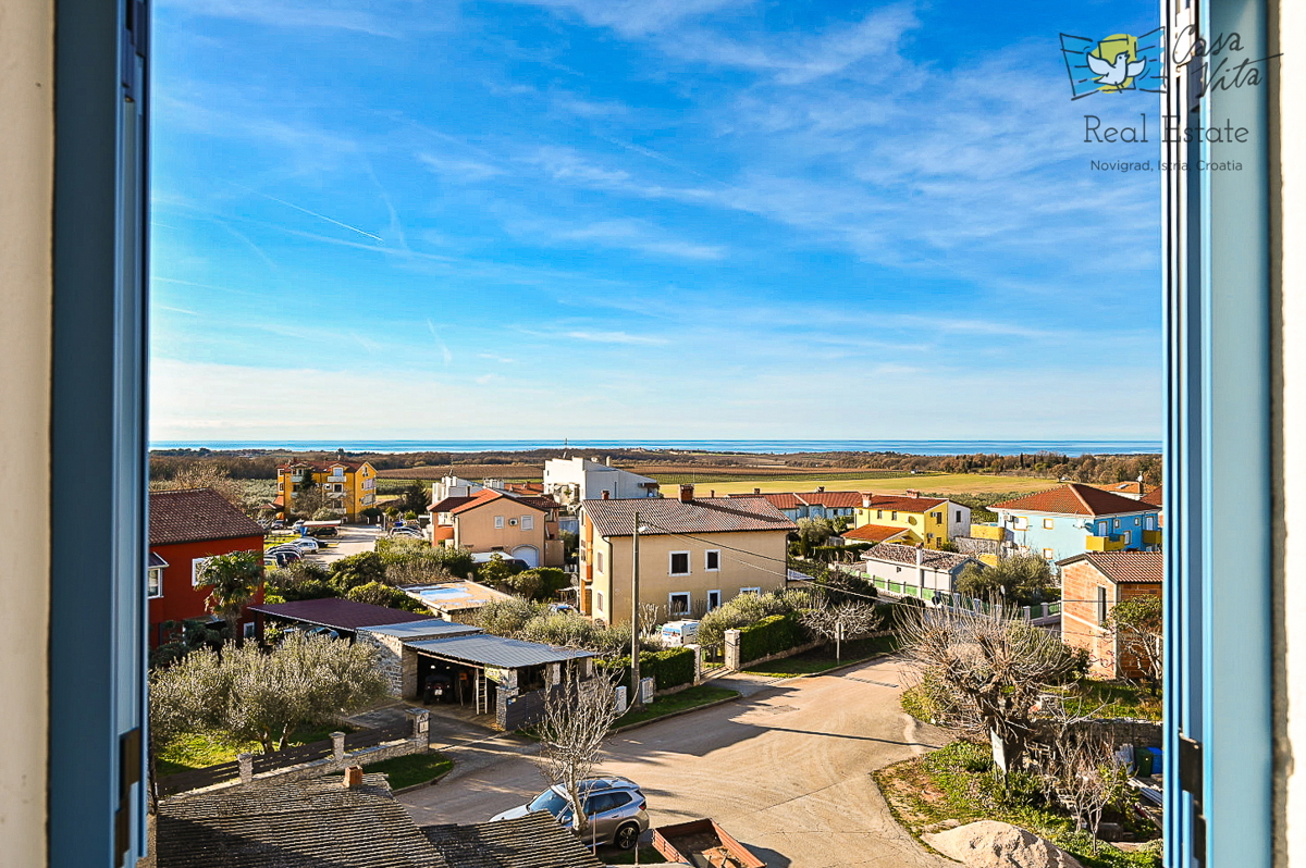ISTRA, NOVIGRAD - Nova hiša v vrsti s čudovitim pogledom na morje!