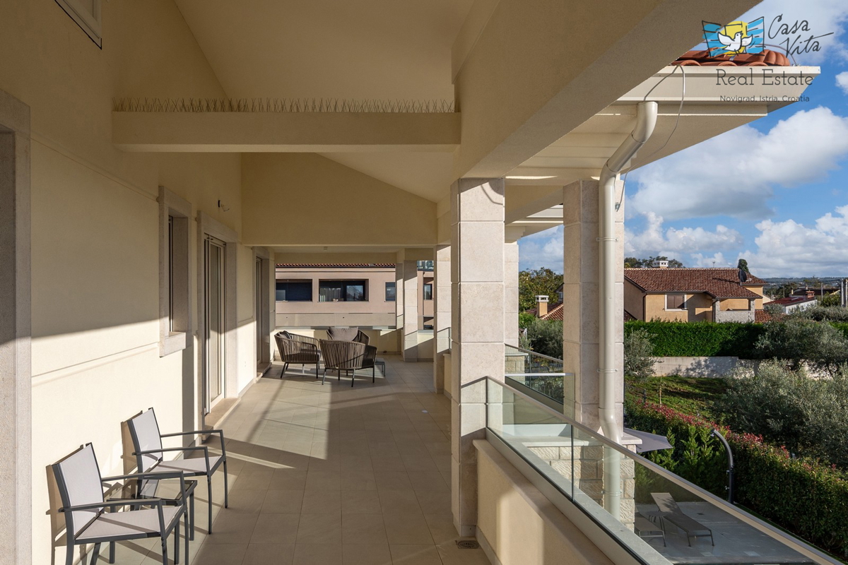 ISTRA, POREČ - Luksuzna vila s bazenom in garažo 1 km od morja!