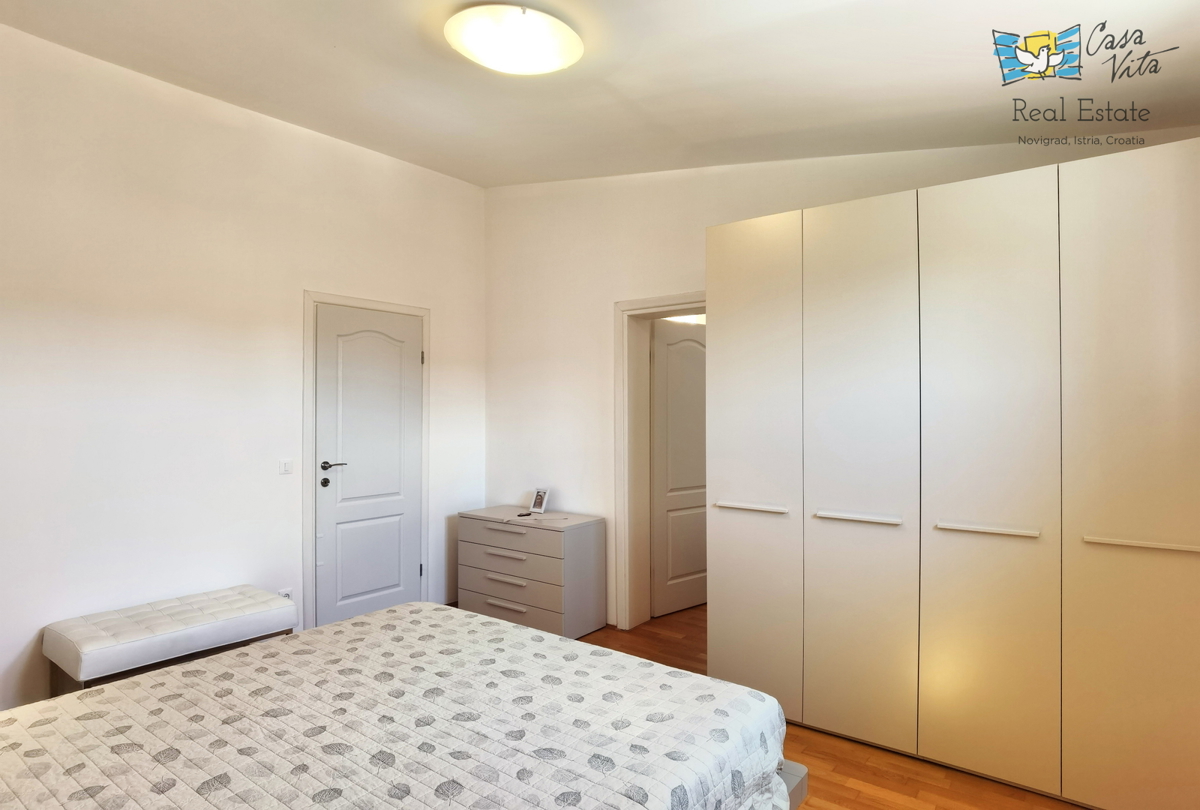 ISTRA, POREČ - Stanovanje z dvema spalnicama na mirni lokaciji v bližini vseh vsebin!