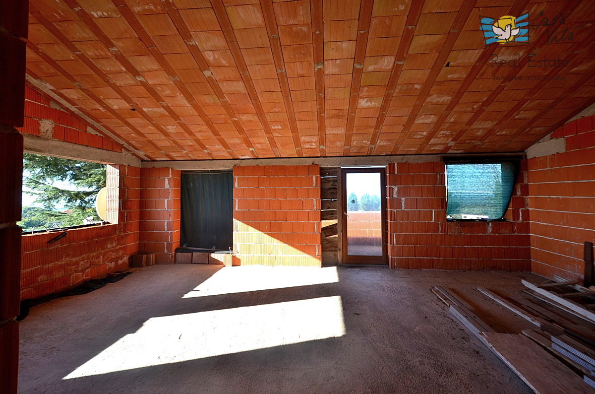 Hiša z apartmaji in čudovitim pogledom na morje