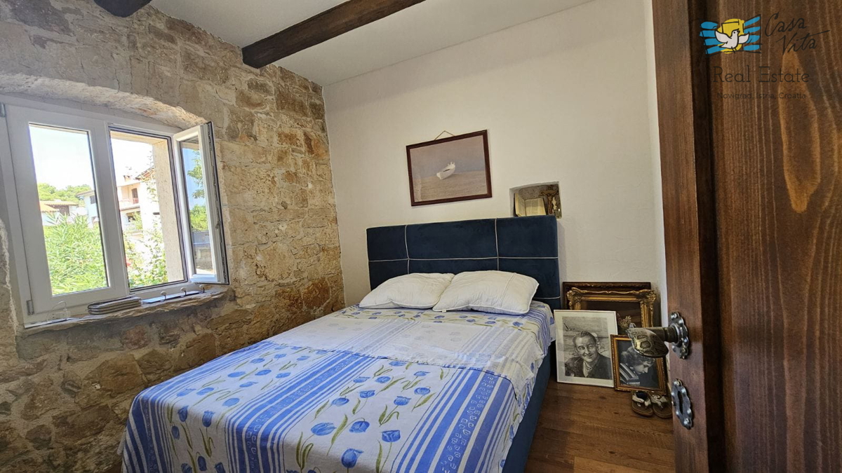 Dve kamniti hiši v Višnjanu - Poreč!