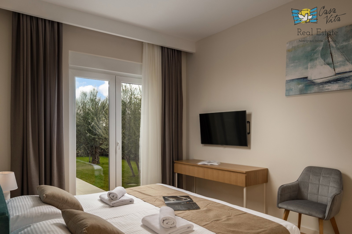 ISTRA, POREČ - Luksuzna vila s bazenom 1 km od morja!