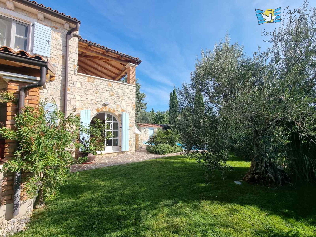 ISTRA, Poreč - Čudovita dvojna hiša 1000 m od morja!