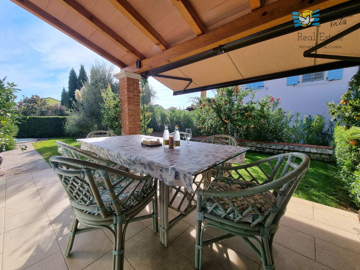 ISTRA, Poreč - Čudovita dvojna hiša 1000 m od morja!