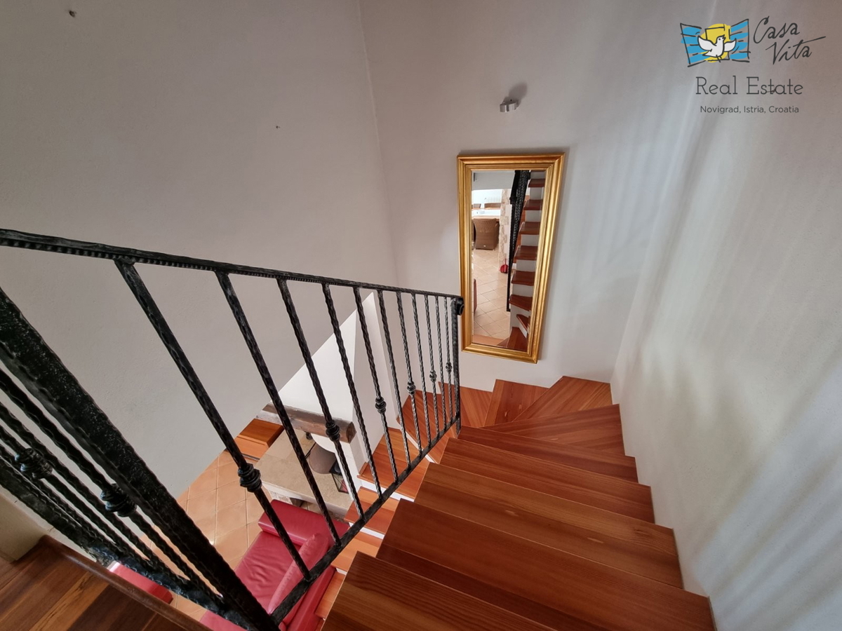 ISTRA, Poreč - Čudovita dvojna hiša 1000 m od morja!