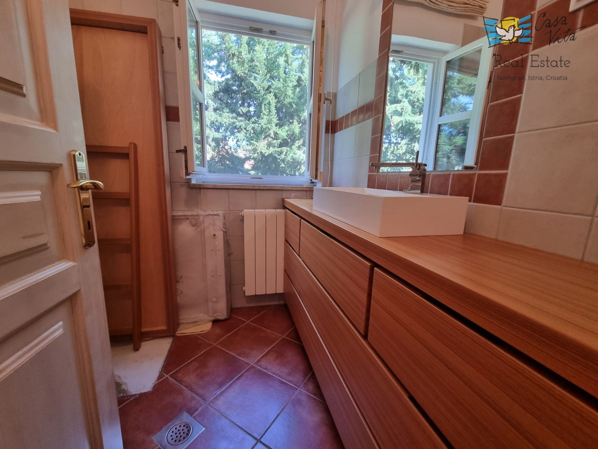 ISTRA, Poreč - Čudovita dvojna hiša 1000 m od morja!