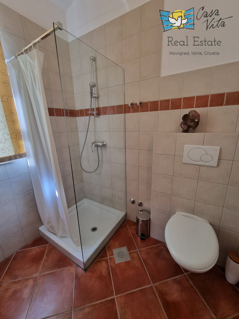 ISTRA, Poreč - Čudovita dvojna hiša 1000 m od morja!