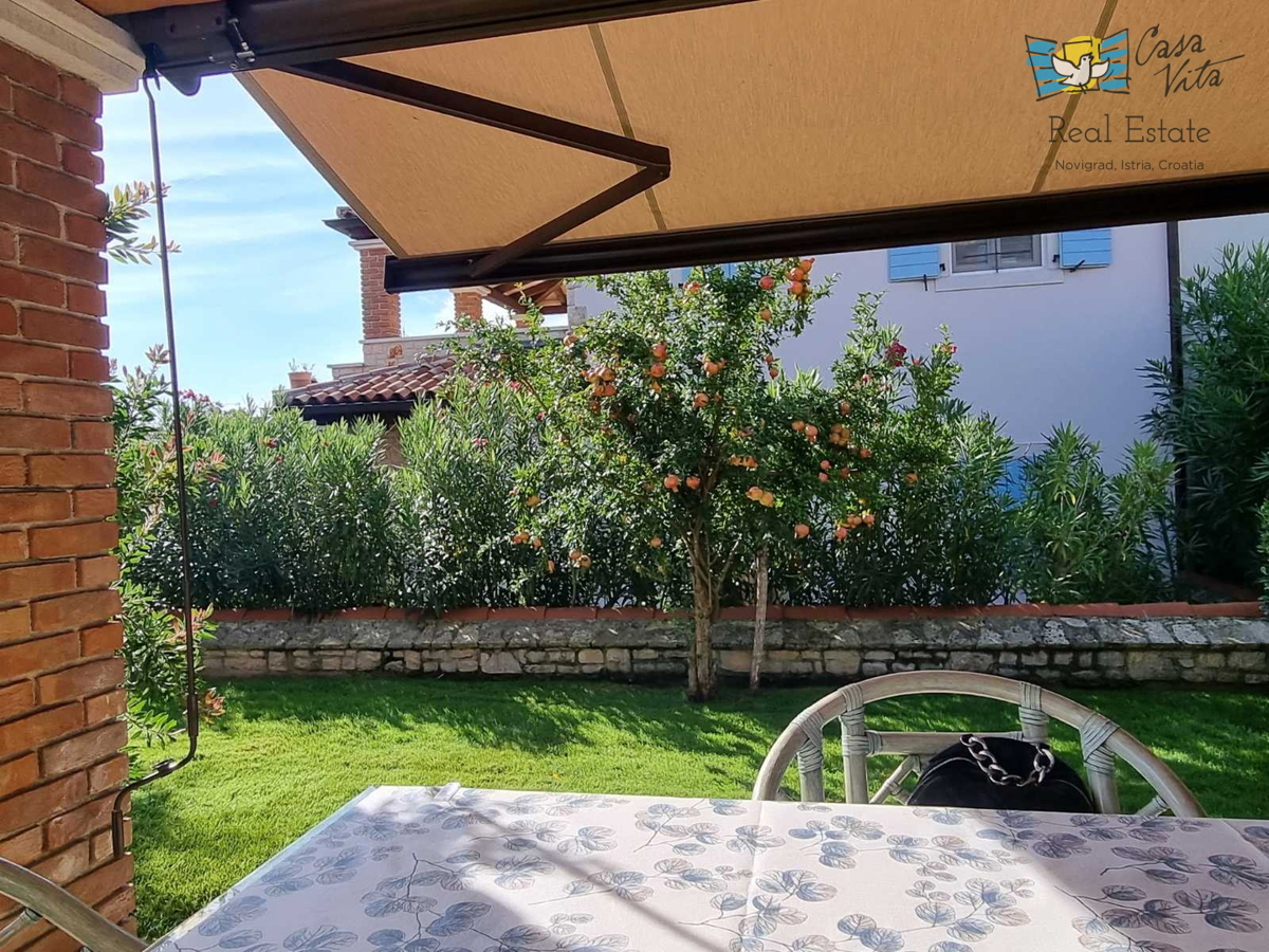 ISTRA, Poreč - Čudovita dvojna hiša 1000 m od morja!