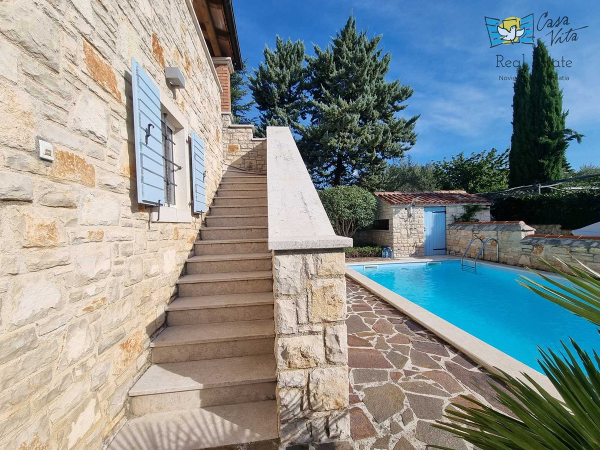 ISTRA, Poreč - Čudovita dvojna hiša 1000 m od morja!