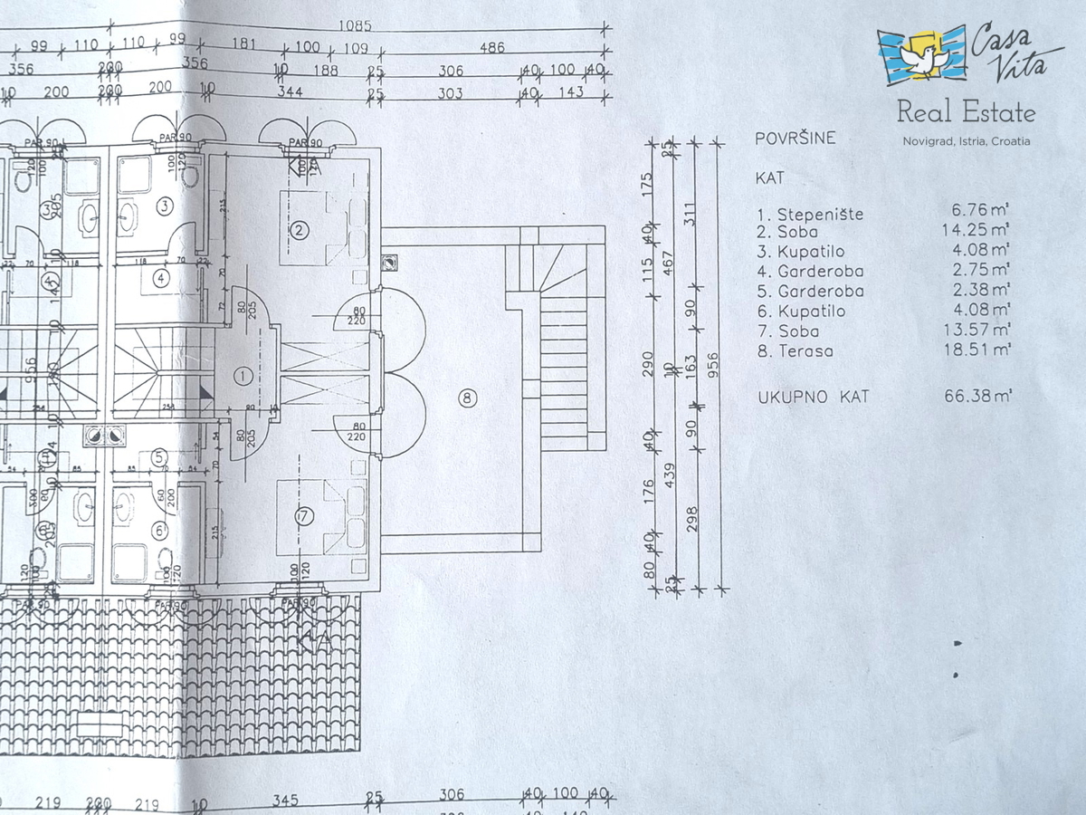 ISTRA, Poreč - Čudovita dvojna hiša 1000 m od morja!