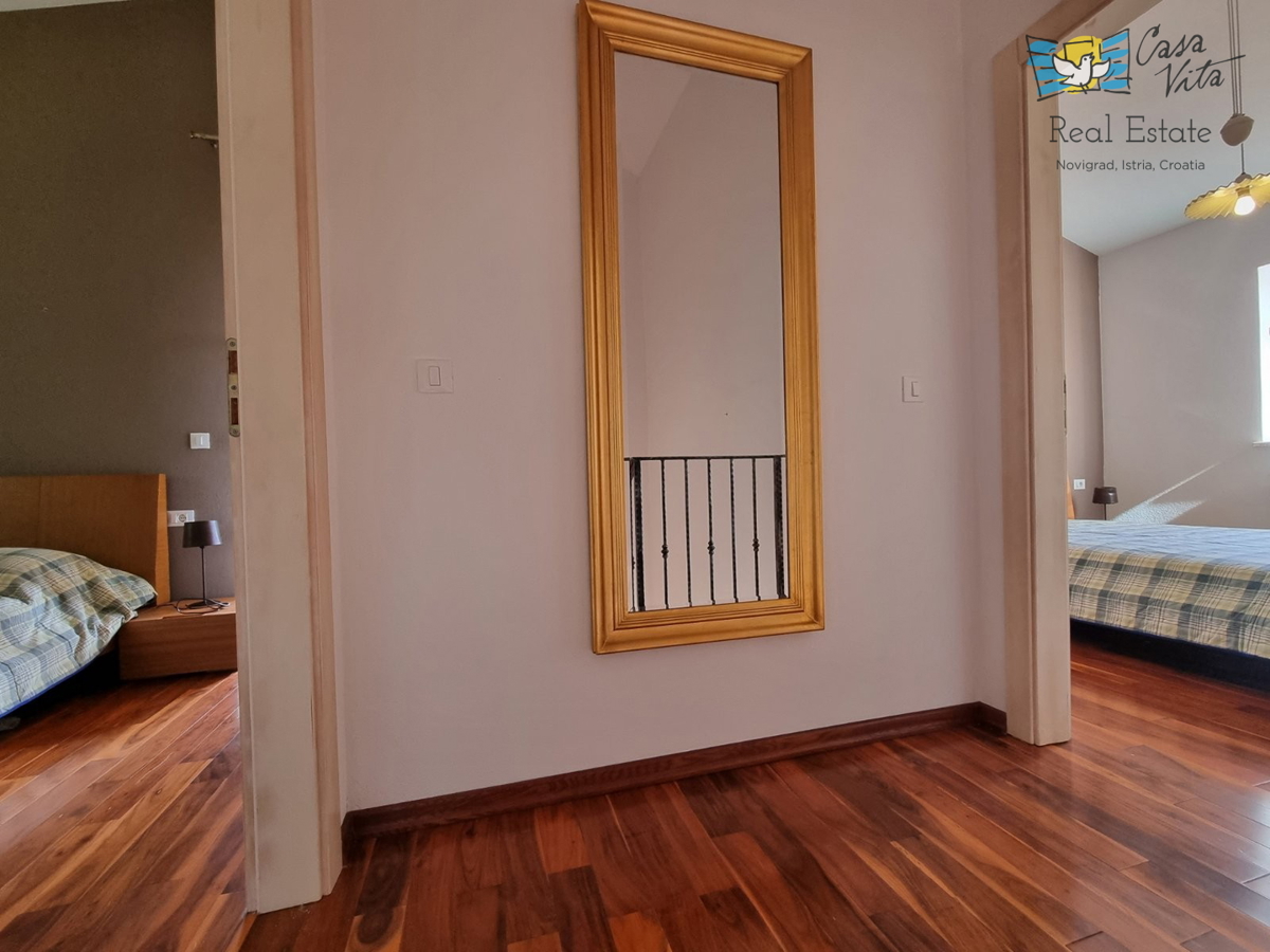 ISTRA, Poreč - Čudovita dvojna hiša 1000 m od morja!