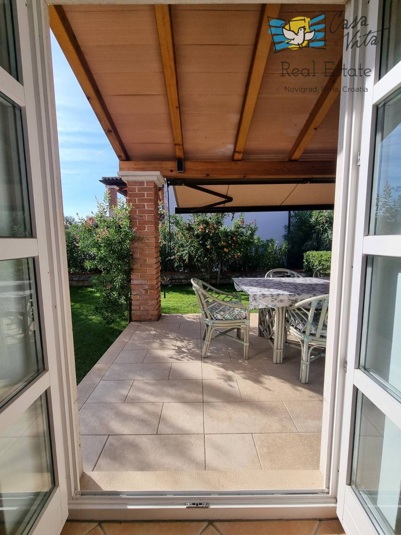 ISTRA, Poreč - Čudovita dvojna hiša 1000 m od morja!