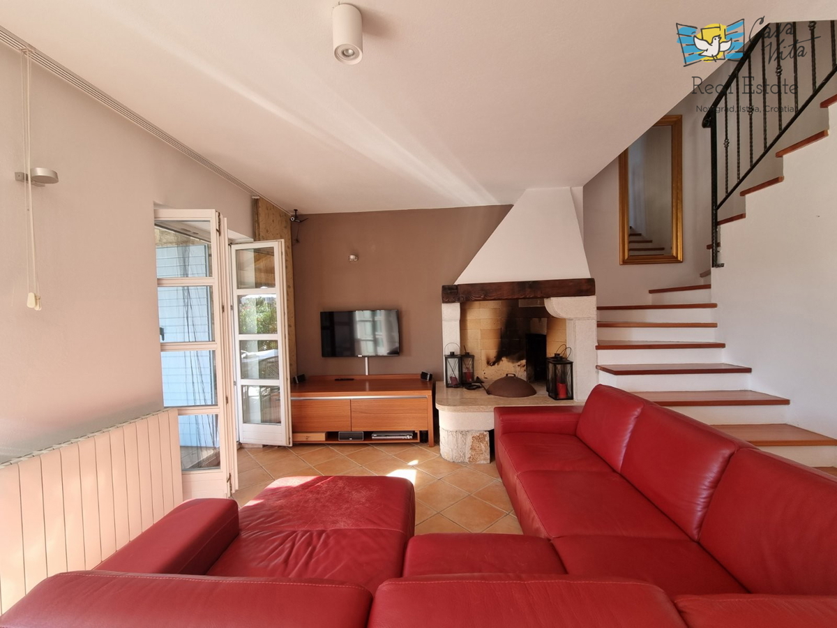 ISTRA, Poreč - Čudovita dvojna hiša 1000 m od morja!