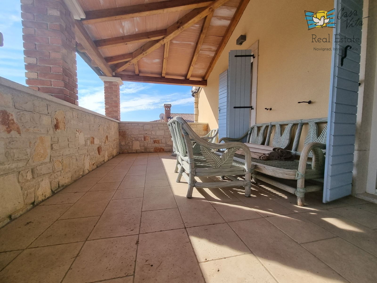 ISTRA, Poreč - Čudovita dvojna hiša 1000 m od morja!