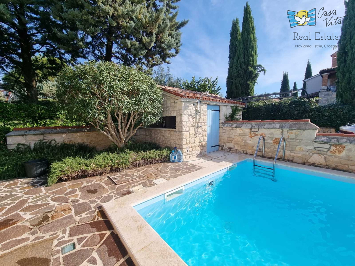 ISTRA, Poreč - Čudovita dvojna hiša 1000 m od morja!