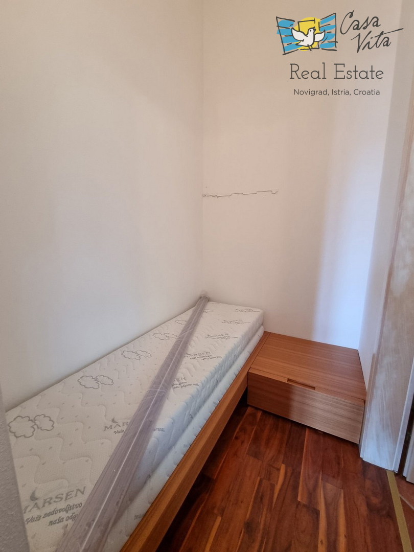 ISTRA, Poreč - Čudovita dvojna hiša 1000 m od morja!