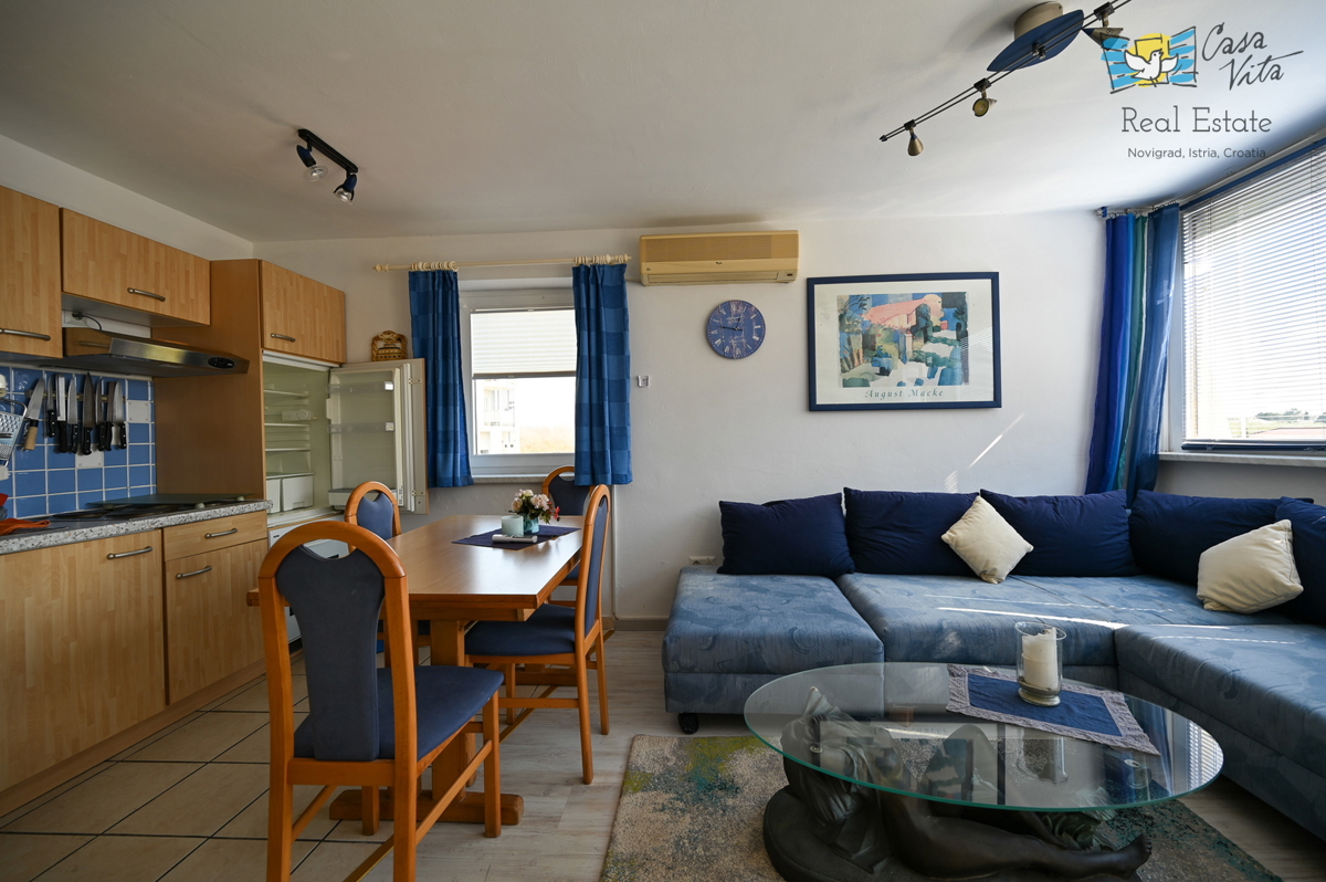 ISTRA, NOVIGRAD - vrstna stanovanjska enota z dvema stanovanjema in garažo