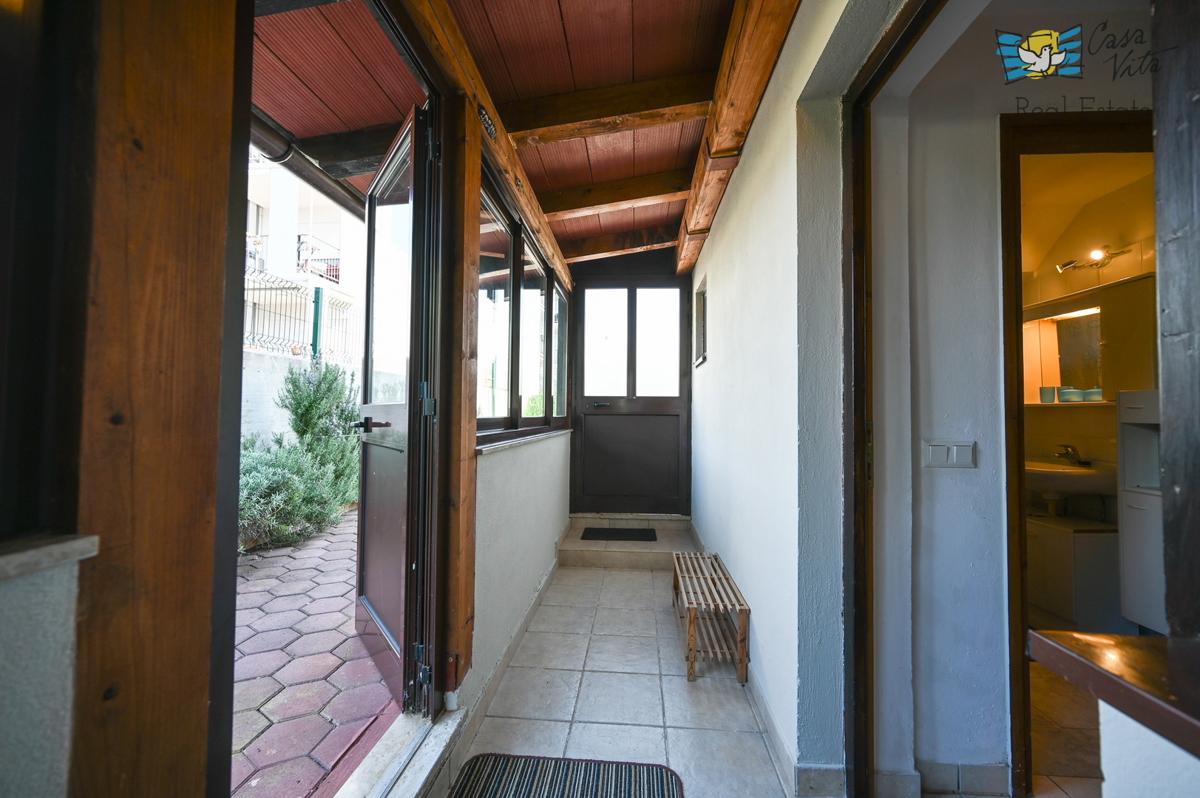 ISTRA, NOVIGRAD - vrstna stanovanjska enota z dvema stanovanjema in garažo