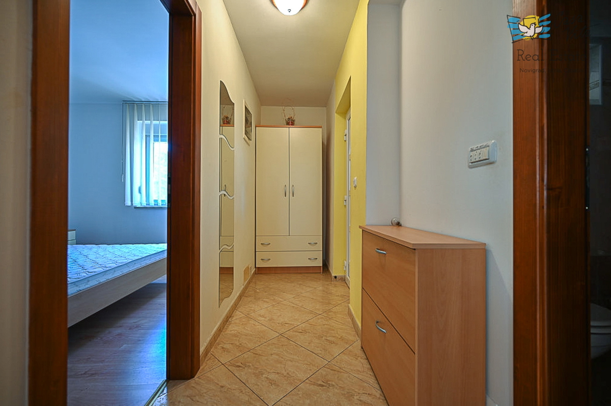 Apartma v pritličju na odlični lokaciji v Novigradu - 500m od morja!