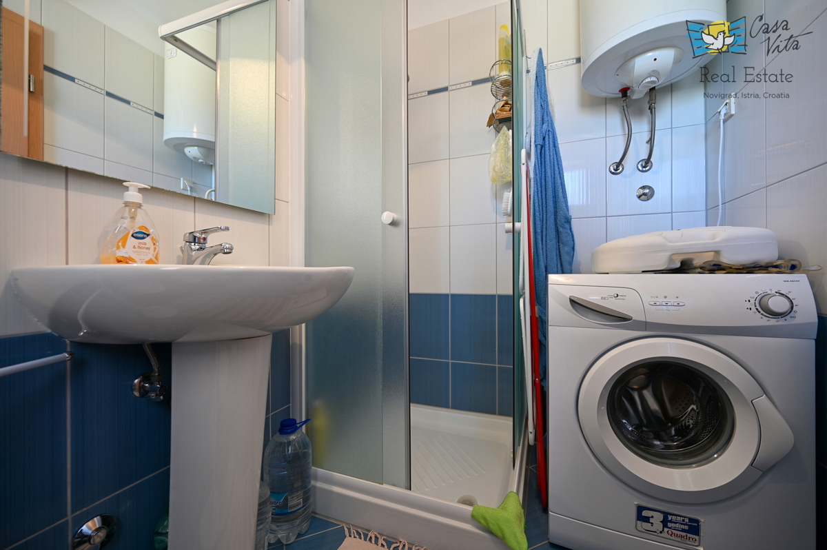 ISTRA, NOVIGRAD - Stanovanje z dvema spalnicama in lepim pogledom na morje!