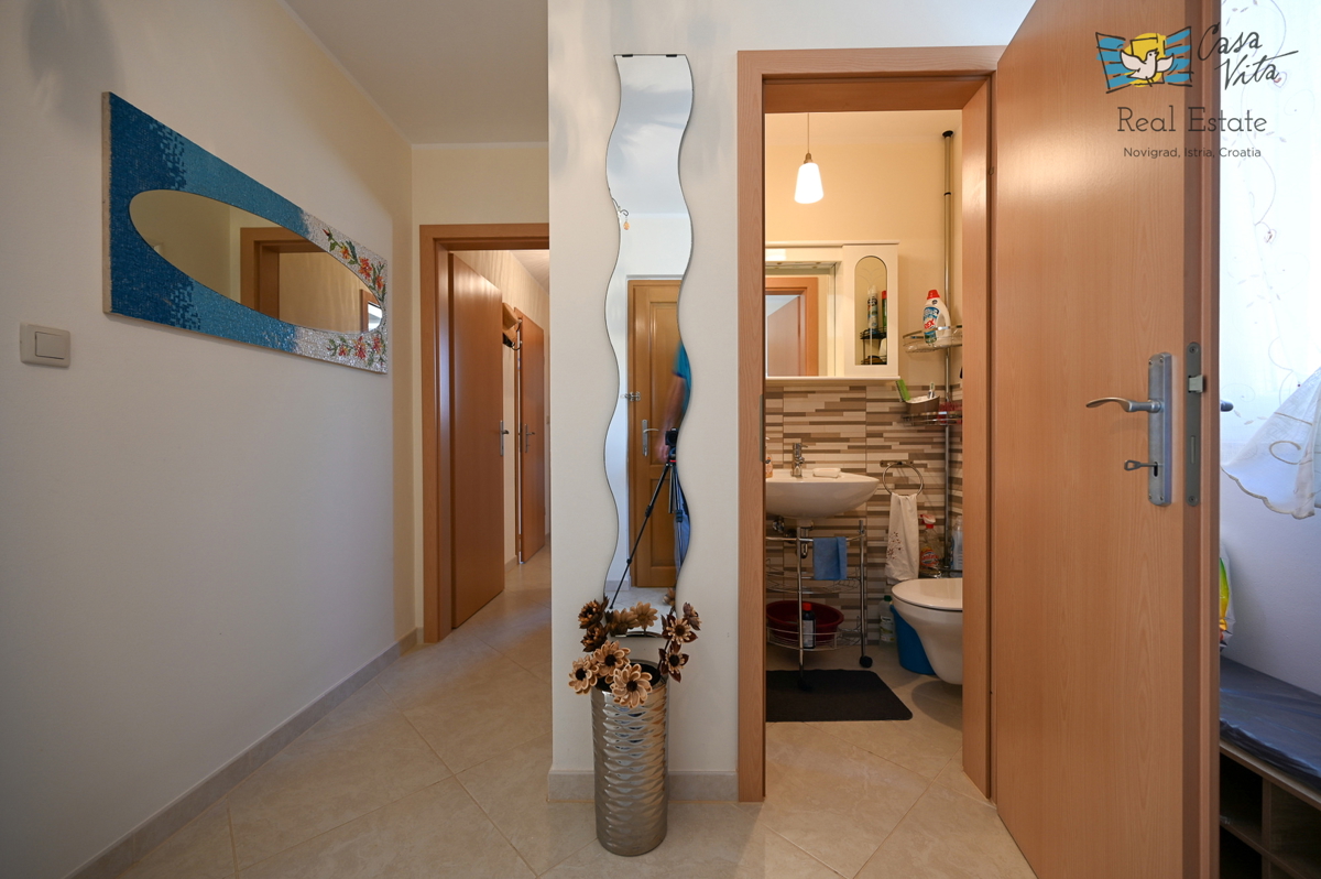 ISTRA, NOVIGRAD - Stanovanje z dvema spalnicama in lepim pogledom na morje!