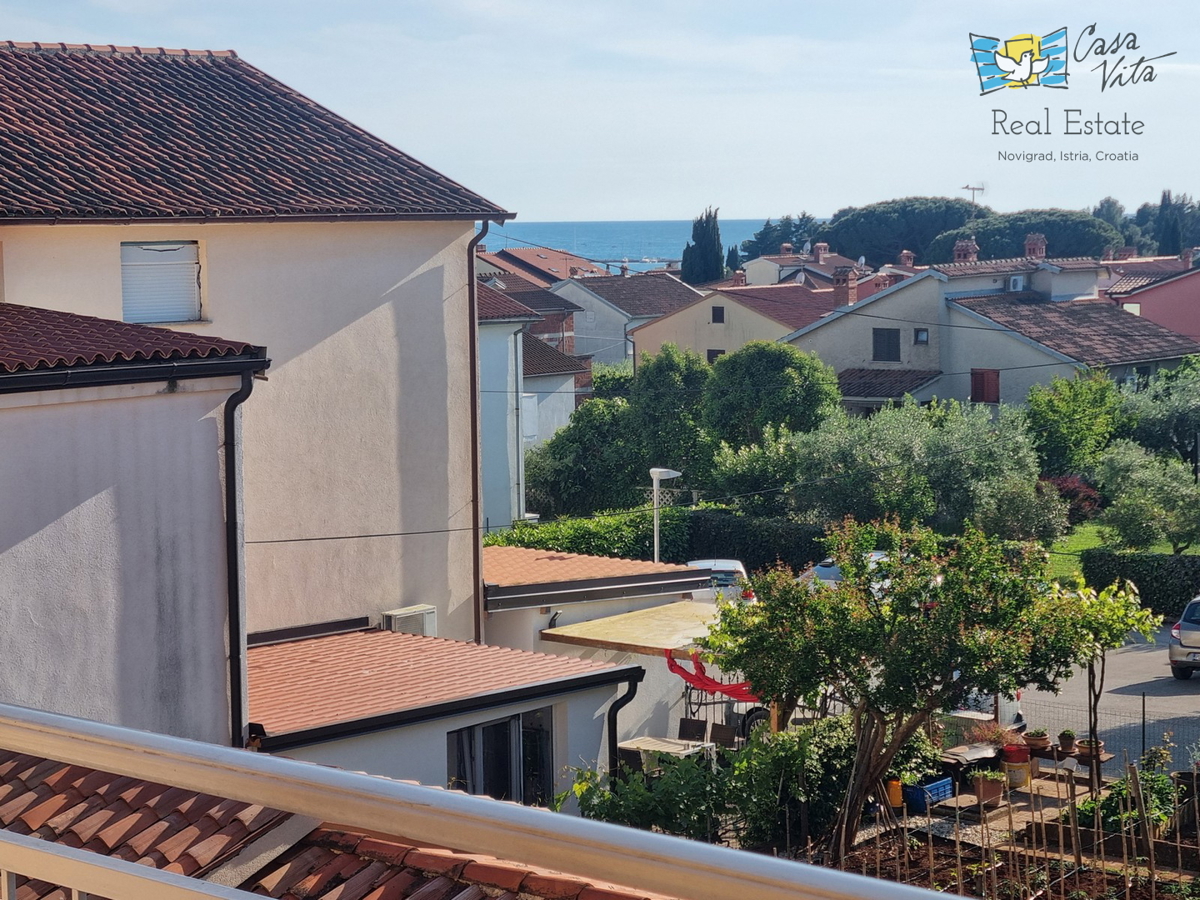 ISTRA, NOVIGRAD - Stanovanje z dvema spalnicama in lepim pogledom na morje!